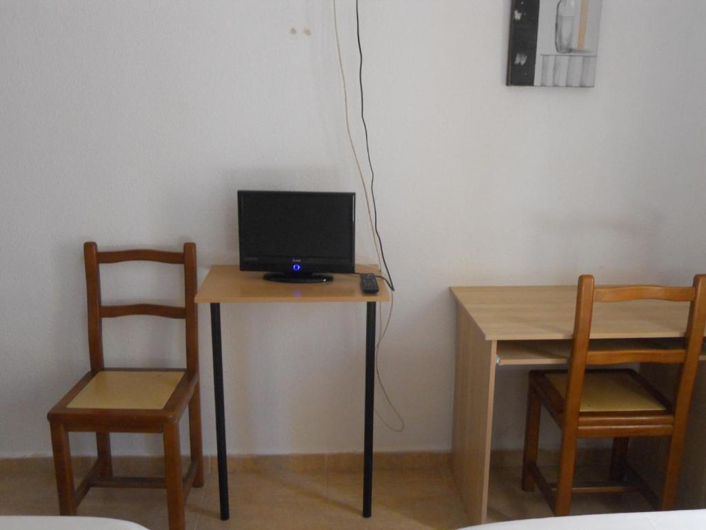 Hostal El Descanso Madrid Chambre photo