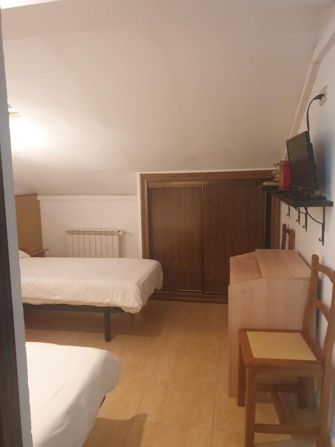 Hostal El Descanso Madrid Extérieur photo